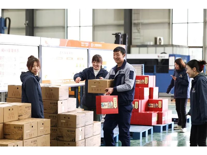 卓一牧業(yè) | 歲寒情暖，恭賀新春