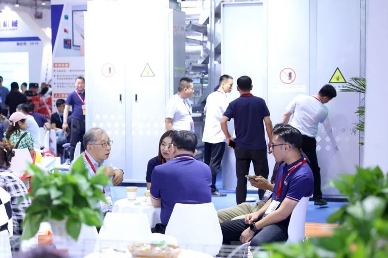 5月18日中國畜博會盛大開幕，卓一牧業(yè)展位人氣“狂飆”！